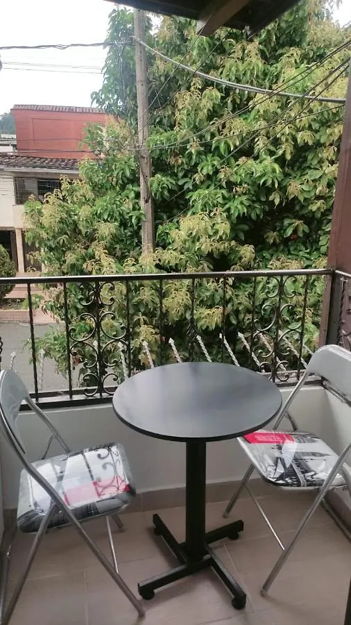 Amplio Apartamento Amoblado Sector Laureles-Estadio Paris Medellín Colombia