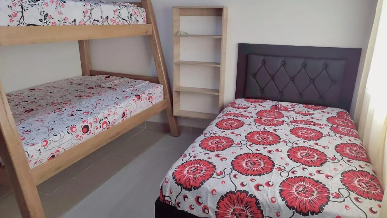 Amplio Apartamento Amoblado Sector Laureles-Estadio Paris Medellín Colombia