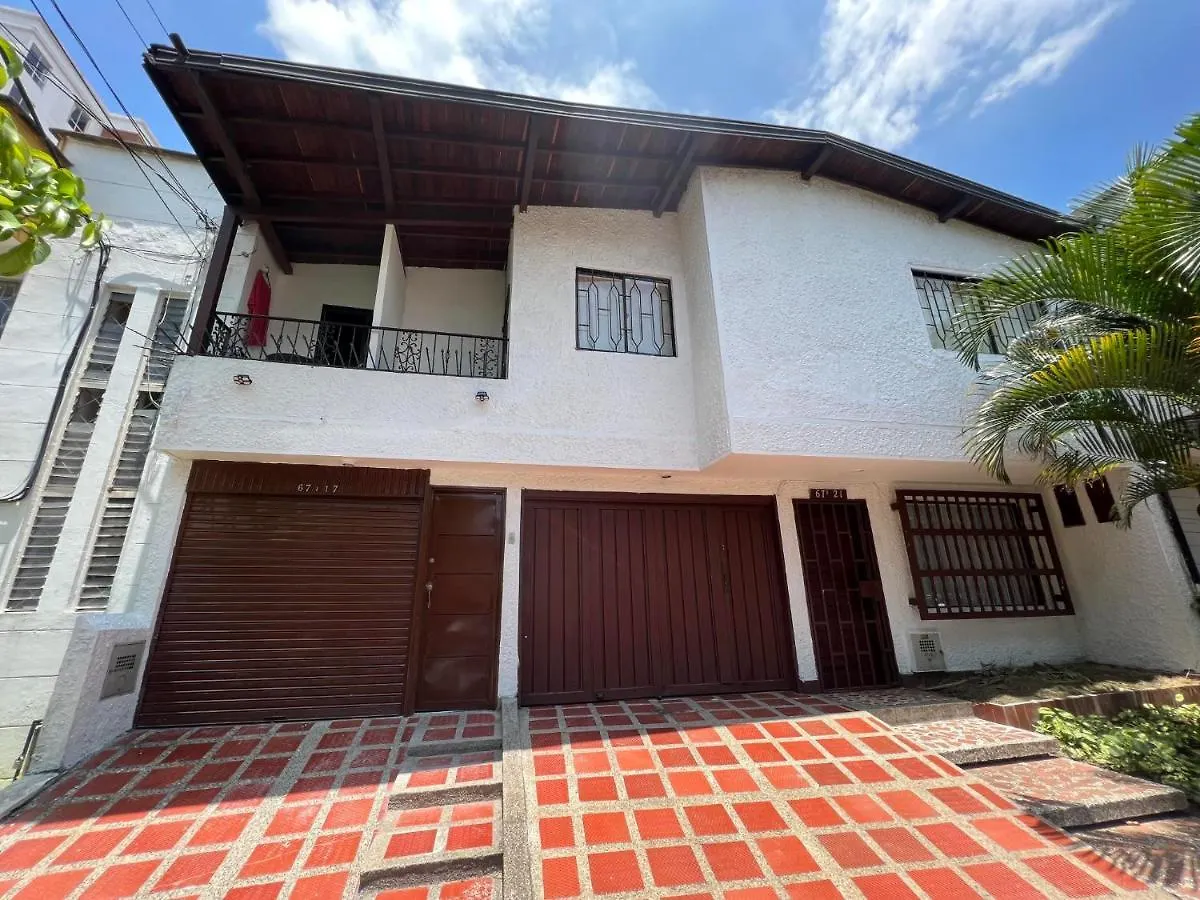 Amplio Apartamento Amoblado Sector Laureles-Estadio Paris Medellín Colombia